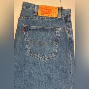 LEVIS 501 men’s size 38x30 button blue jeans